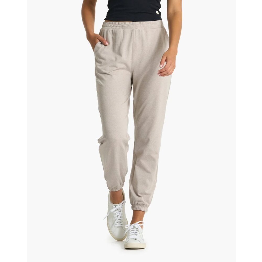 Vuori Women's Boyfriend Sweatpant in Oyster Heather, Size XS